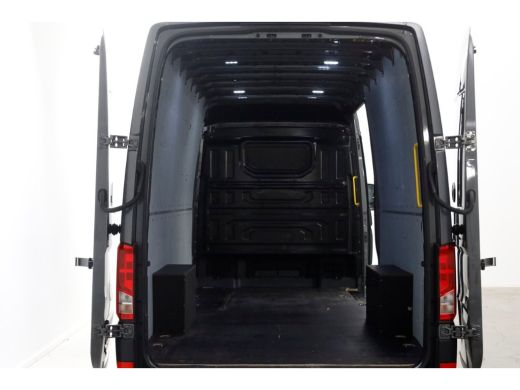 Volkswagen Crafter 35 2.0 TDI 140pk DSG-Automaat L5H3 (L4H2) Supermaxi Highline LED/ACC/Camera 02-2020 ActivLease financial lease