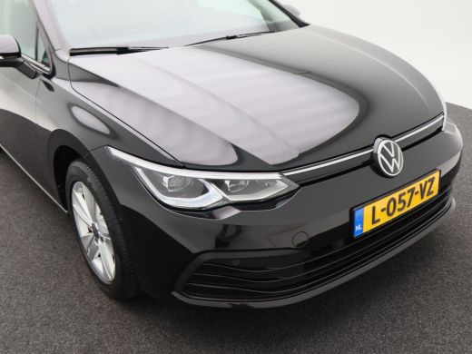 Volkswagen Golf 1.0 TSi 110 Pk Life Business | LED | Carplay | Parkeersensoren | Navigatiesysteem | Elektrische S... ActivLease financial lease
