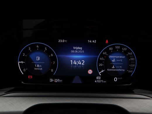 Volkswagen Golf 1.0 TSi 110 Pk Life Business | LED | Carplay | Parkeersensoren | Navigatiesysteem | Elektrische S... ActivLease financial lease