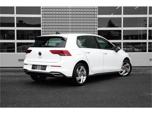 Volkswagen Golf 1.4 eHybrid GTE 245PK | Camera | Apple Carplay | AUTOMATIC ActivLease financial lease