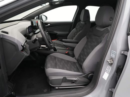 Volkswagen ID.5 Pro Business 77 kWh Navigatie Stuurverwarming Camera Acc 124 ActivLease financial lease