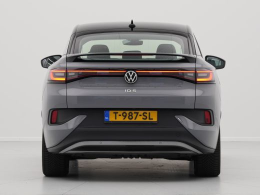 Volkswagen ID.5 Pro Business 77 kWh Navigatie Stuurverwarming Camera Acc 124 ActivLease financial lease