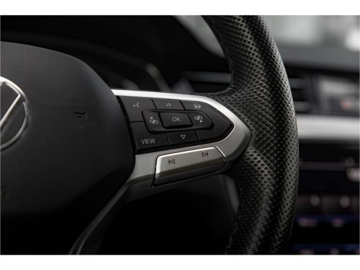 Volkswagen Passat Variant 1.4 TSI PHEV GTE Business | Achteropkomend verkeer waarschuwing | Airco separaat achter |... ActivLease financial lease
