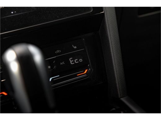 Volkswagen Passat Variant 1.4 TSI PHEV GTE Business | Achteropkomend verkeer waarschuwing | Airco separaat achter |... ActivLease financial lease