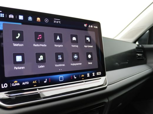 Volkswagen Tiguan 1.5 eHybrid Life Edition 204PK DSG Trekhaak, Achteruitrijcamera, Navi via Apple Carplay/Android A... ActivLease financial lease