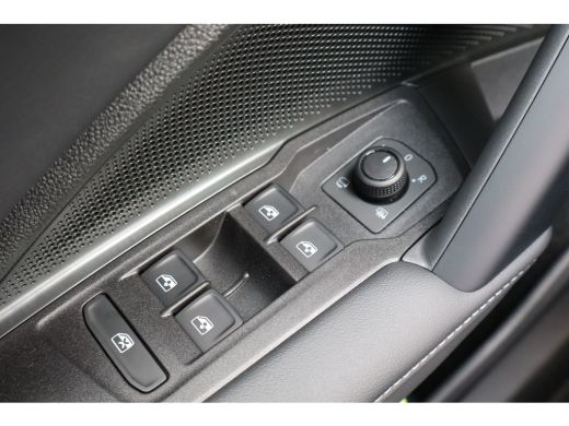 Volkswagen Tiguan 204PK Life Edition - eHybrid | 'App-Connect' draadloze smartphone integratie | Achteruitrijcamera... ActivLease financial lease