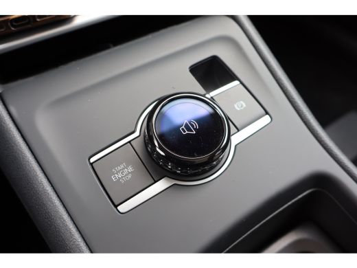 Volkswagen Tiguan 204PK Life Edition - eHybrid | 'App-Connect' draadloze smartphone integratie | Achteruitrijcamera... ActivLease financial lease