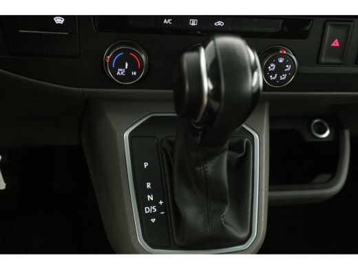 Volkswagen Transporter 2.0 TDI L2H1 30 Bulli | 150PK | DC | 5 Persoons | Automaat | Airco | Camera | Carplay | LED | Vir... ActivLease financial lease