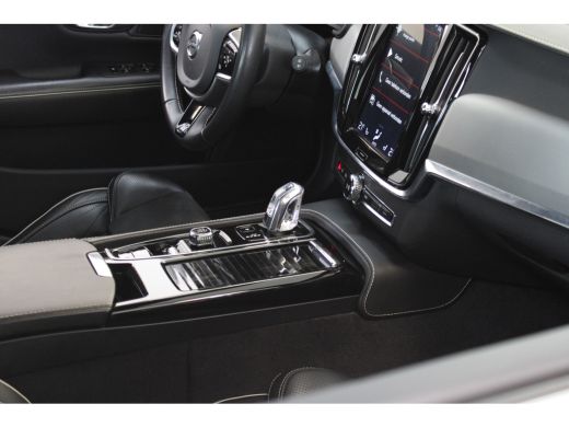 Volvo  V90 390PK T8 AWD R-Design | HK Audio | Trekhaak | Elek achterklep | Cruise Control | Stoel Verw. ActivLease financial lease