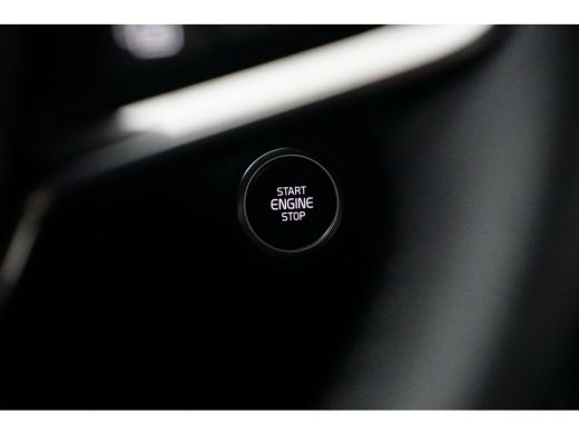 Volvo  XC40 1.5 T4 Recharge Plus Dark | Pilot Assist | Harman/Kardon | 360 Camera | Trekhaak | ActivLease financial lease