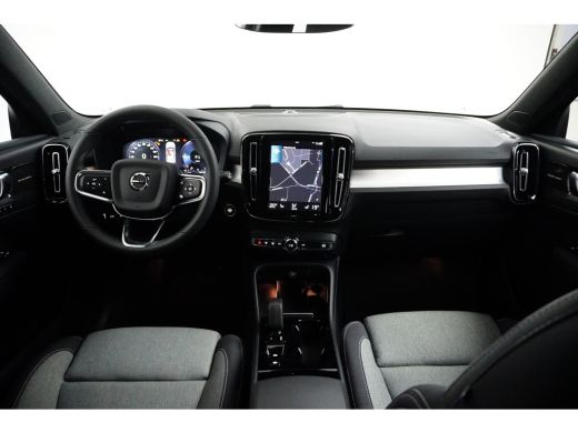 Volvo  XC40 1.5 T4 Recharge Plus Dark | Pilot Assist | Harman/Kardon | 360 Camera | Trekhaak | ActivLease financial lease