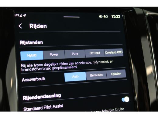 Volvo  XC60 T6 AWD Plus Dark 10km gereden! | Contourstoelen | 19" all season | Trekhaak | Gelaagde zijruiten ActivLease financial lease