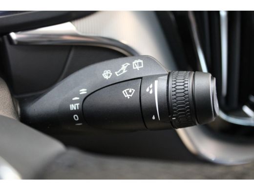 Volvo  XC60 T6 AWD Plus Dark 10km gereden! | Contourstoelen | 19" all season | Trekhaak | Gelaagde zijruiten ActivLease financial lease