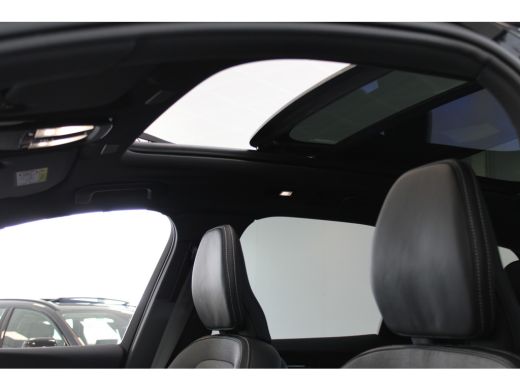 Volvo  XC60 T6 AWD Plus Dark 10km gereden! | Contourstoelen | 19" all season | Trekhaak | Gelaagde zijruiten ActivLease financial lease
