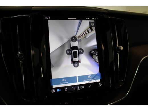 Volvo  XC60 T8 455PK AWD Plus Dark 10km gereden! | Stoelventilatie | 360° | 21" Luchtvering | Trekhaak | gela... ActivLease financial lease