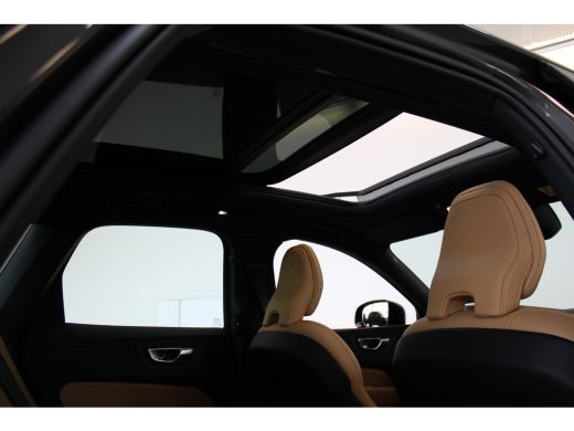 Volvo  XC60 T8 455PK AWD Plus Dark 10km gereden! | Stoelventilatie | 360° | 21" Luchtvering | Trekhaak | gela... ActivLease financial lease