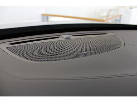 Volvo  XC90 T8 455PK AWD Ultimate Dark | 360° | Luchtvering | Trekhaak | Getint Glas | HK Audio | Panoramadak ActivLease financial lease