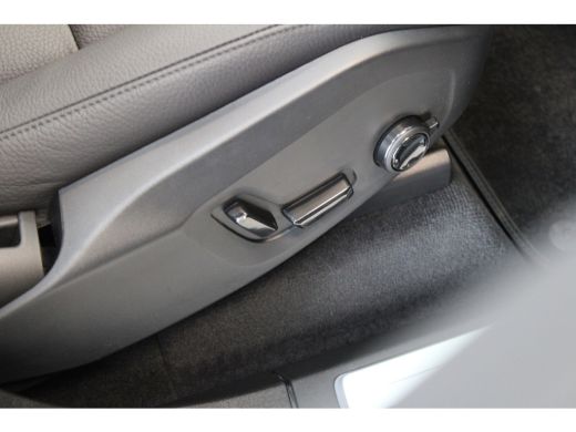 Volvo  XC90 T8 455PK AWD Ultimate Dark | 360° | Luchtvering | Trekhaak | Getint Glas | HK Audio | Panoramadak ActivLease financial lease