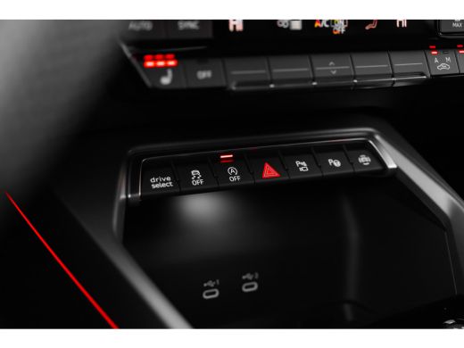 Audi A3 Sportback S edition | Aluminium optiek in het interieur | Assistentiepakket Rijden en Parkeren Pl... ActivLease financial lease