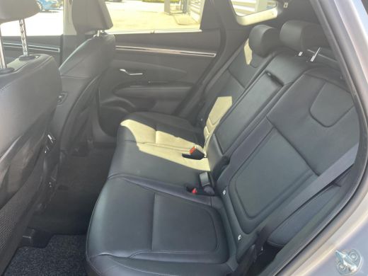 Hyundai Tucson 1.6 T-GDI PHEV Premium 4WD | Rijklaarprijs dus GEEN afleverkosten! | 360 graden camera| Leder | V... ActivLease financial lease