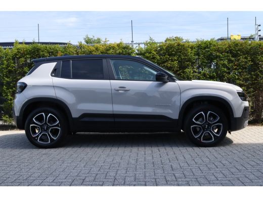Jeep Avenger Summit | Adaptieve Cruise | Camera | Stoelverwarming | Keyless | Carplay | Elektr. klep | Navi | ... ActivLease financial lease