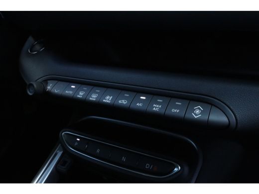 Jeep Avenger Summit | Adaptieve Cruise | Camera | Stoelverwarming | Keyless | Carplay | Elektr. klep | Navi | ... ActivLease financial lease