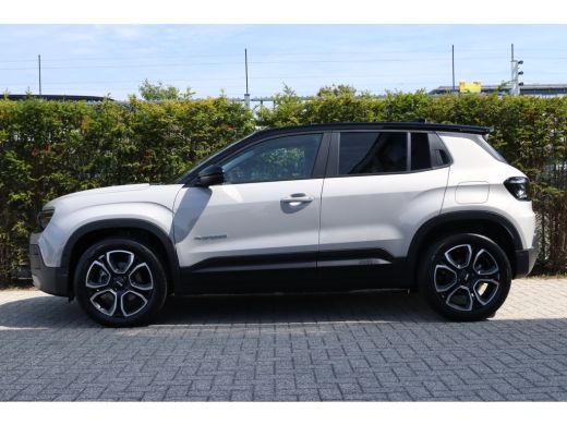 Jeep Avenger Summit | Adaptieve Cruise | Camera | Stoelverwarming | Keyless | Carplay | Elektr. klep | Navi | ... ActivLease financial lease