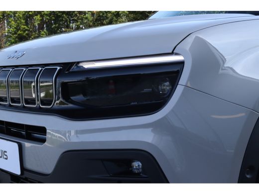 Jeep Avenger Summit | Adaptieve Cruise | Camera | Stoelverwarming | Keyless | Carplay | Elektr. klep | Navi | ... ActivLease financial lease