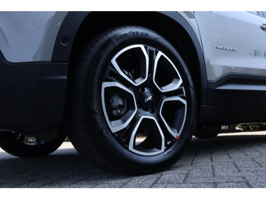 Jeep Avenger Summit | Adaptieve Cruise | Camera | Stoelverwarming | Keyless | Carplay | Elektr. klep | Navi | ... ActivLease financial lease