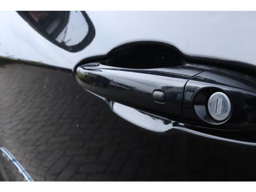 Jeep Compass Limited 4XE 190 PK | Adaptieve Cruise | Stoel + stuurverwarming | Keyless | Camera | Carplay ActivLease financial lease