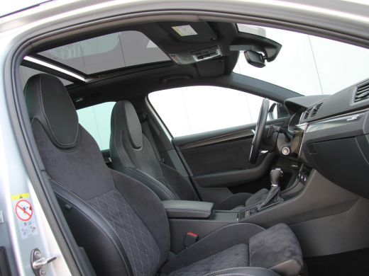 Skoda Superb Combi 1.4 TSI iV 218pk Sportline | Pano dak | Trekhaak ActivLease financial lease
