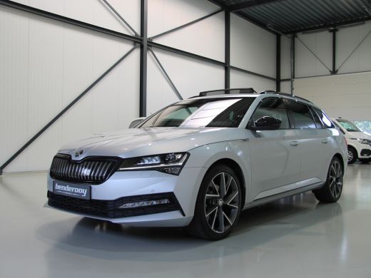 Skoda Superb Combi 1.4 TSI iV 218pk Sportline | Pano dak | Trekhaak ActivLease financial lease