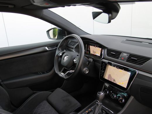 Skoda Superb Combi 1.4 TSI iV 218pk Sportline | Pano dak | Trekhaak ActivLease financial lease