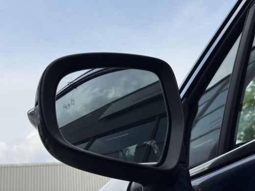 Suzuki S-Cross 1.5 Hybrid Select **STOELVERWARMING/ DODEHOEK DETECTIE/ KEYLESS/ 36 MAANDEN GARANTIE** ActivLease financial lease