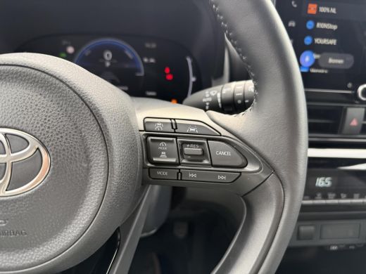 Toyota Yaris Cross 1.5 Hybrid 115 First Edition **STOEL EN STUURWIELVERWARMING/ KEYLESS/ ADAPTIEF CRUISE CONTROL/ 36... ActivLease financial lease