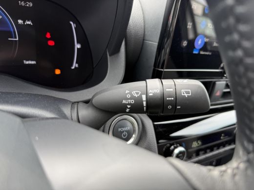 Toyota Yaris Cross 1.5 Hybrid 115 First Edition **STOEL EN STUURWIELVERWARMING/ KEYLESS/ ADAPTIEF CRUISE CONTROL/ 36... ActivLease financial lease