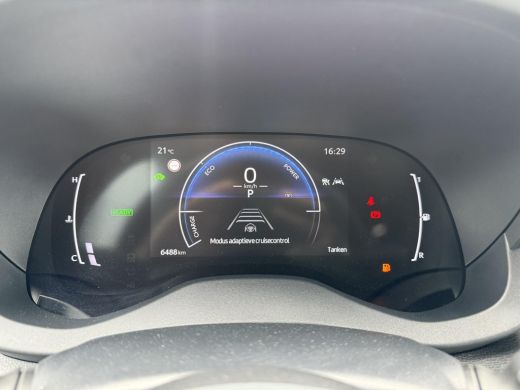 Toyota Yaris Cross 1.5 Hybrid 115 First Edition **STOEL EN STUURWIELVERWARMING/ KEYLESS/ ADAPTIEF CRUISE CONTROL/ 36... ActivLease financial lease
