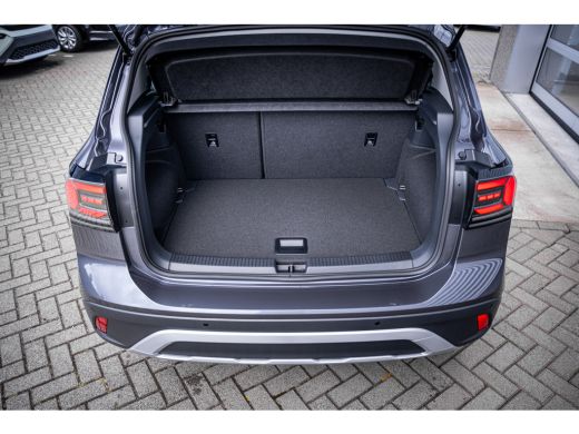 Volkswagen T-Cross Life Edition | 'App-Connect' draadloze smartphone integratie | Achterlichten LED | Afstandscontro... ActivLease financial lease