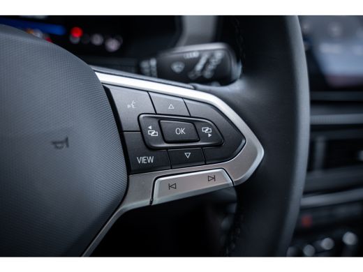 Volkswagen T-Cross Life Edition | 'App-Connect' draadloze smartphone integratie | Achterlichten LED | Afstandscontro... ActivLease financial lease