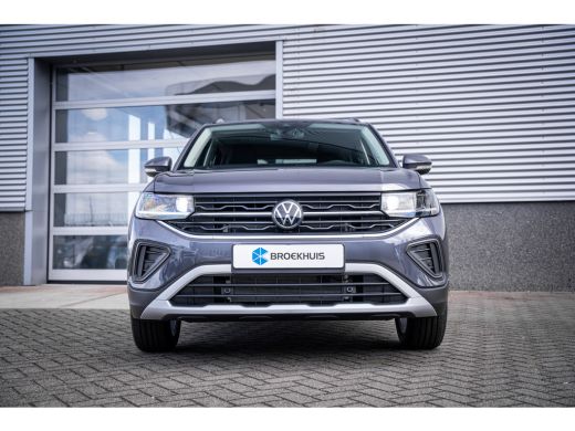 Volkswagen T-Cross Life Edition Inclusief €2000,- inruilvoordeel | 'App-Connect' draadloze smartphone integratie | A... ActivLease financial lease