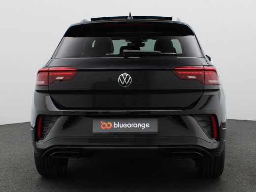 Volkswagen T-Roc 1.5 TSI R-Line Business 150PK DSG Trekhaak, Pano-Schuifdak, 19" LM Velgen, Black Style, LED-Matri... ActivLease financial lease