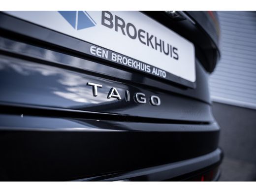 Volkswagen Taigo R-Line Edition Inclusief €2000,- inruilvoordeel | 'App-Connect' draadloze smartphone integratie |... ActivLease financial lease