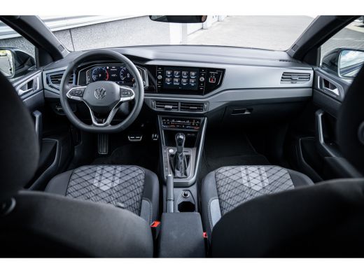 Volkswagen Taigo R-Line Edition Inclusief €2000,- inruilvoordeel | 'App-Connect' draadloze smartphone integratie |... ActivLease financial lease