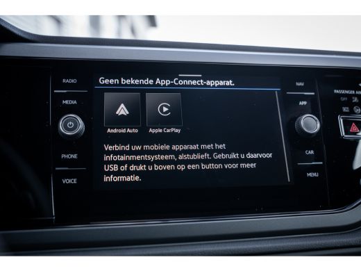 Volkswagen Taigo R-Line Edition Inclusief €2000,- inruilvoordeel | 'App-Connect' draadloze smartphone integratie |... ActivLease financial lease