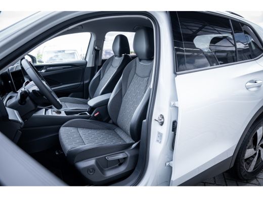 Volkswagen Tiguan Life Edition - eHybrid | 'App-Connect' draadloze smartphone integratie | Automatische afstandsreg... ActivLease financial lease