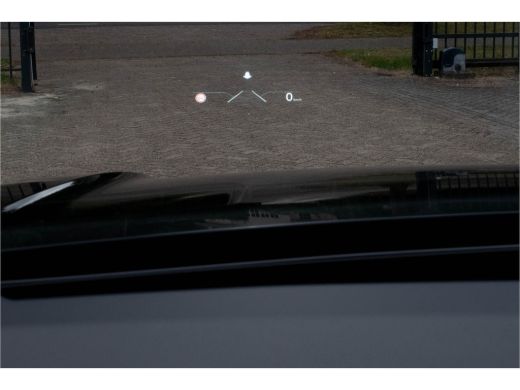 Volkswagen Touareg 3.0 TSI eHybrid 4MOTION / Luchtvering/ Adaptive Cruise Control/ Trekhaak/ Panoramadak/ 280kW (381kW) ActivLease financial lease
