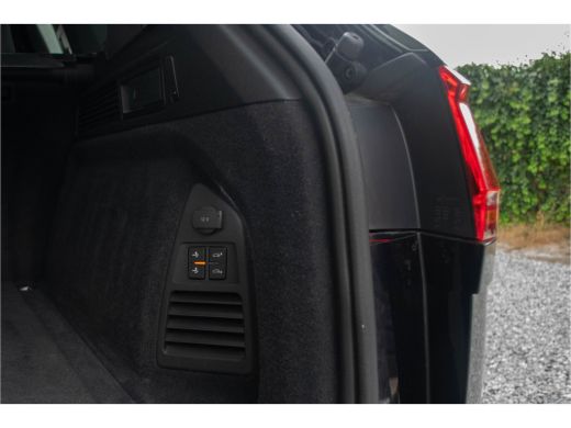 Volkswagen Touareg 3.0 TSI eHybrid 4MOTION / Luchtvering/ Adaptive Cruise Control/ Trekhaak/ Panoramadak/ 280kW (381kW) ActivLease financial lease