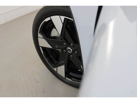 Volvo  EX30 Twin Performance 428PK Ultra 69kWh | 20'' Velgen | Getint Glas | Stoelverw | Panoramadak ActivLease financial lease
