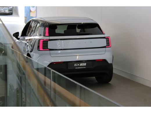 Volvo  EX30 Twin Performance 428PK Ultra 69kWh | 20'' Velgen | Getint Glas | Stoelverw | Panoramadak ActivLease financial lease