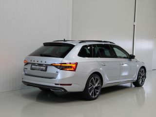 Skoda Superb Combi 1.4 TSI iV 218pk Sportline | Pano dak | Trekhaak
